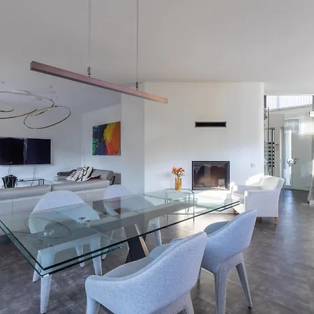 Βίλα Sweet Lux - 8p - House & Garden - 280n M2